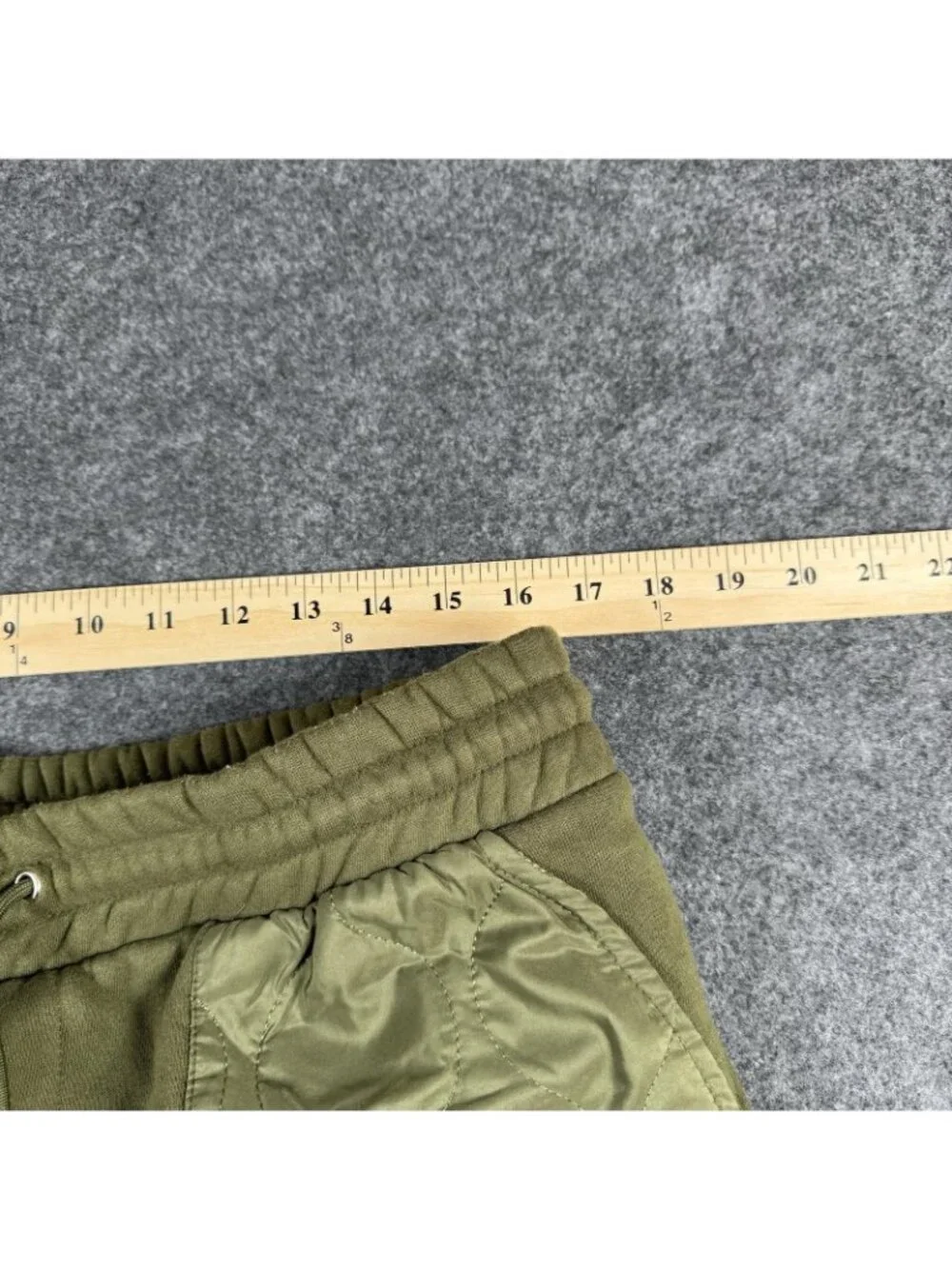 EPTM Shorts Mens Size XL Green Quilted Cargo Fleece Elastic Waist Pockets
